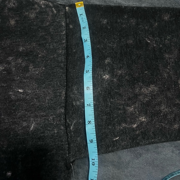 No Boundaries Free Spirit Graphic Women's Sweater - Black and Multicolor - Picture 8 of 9